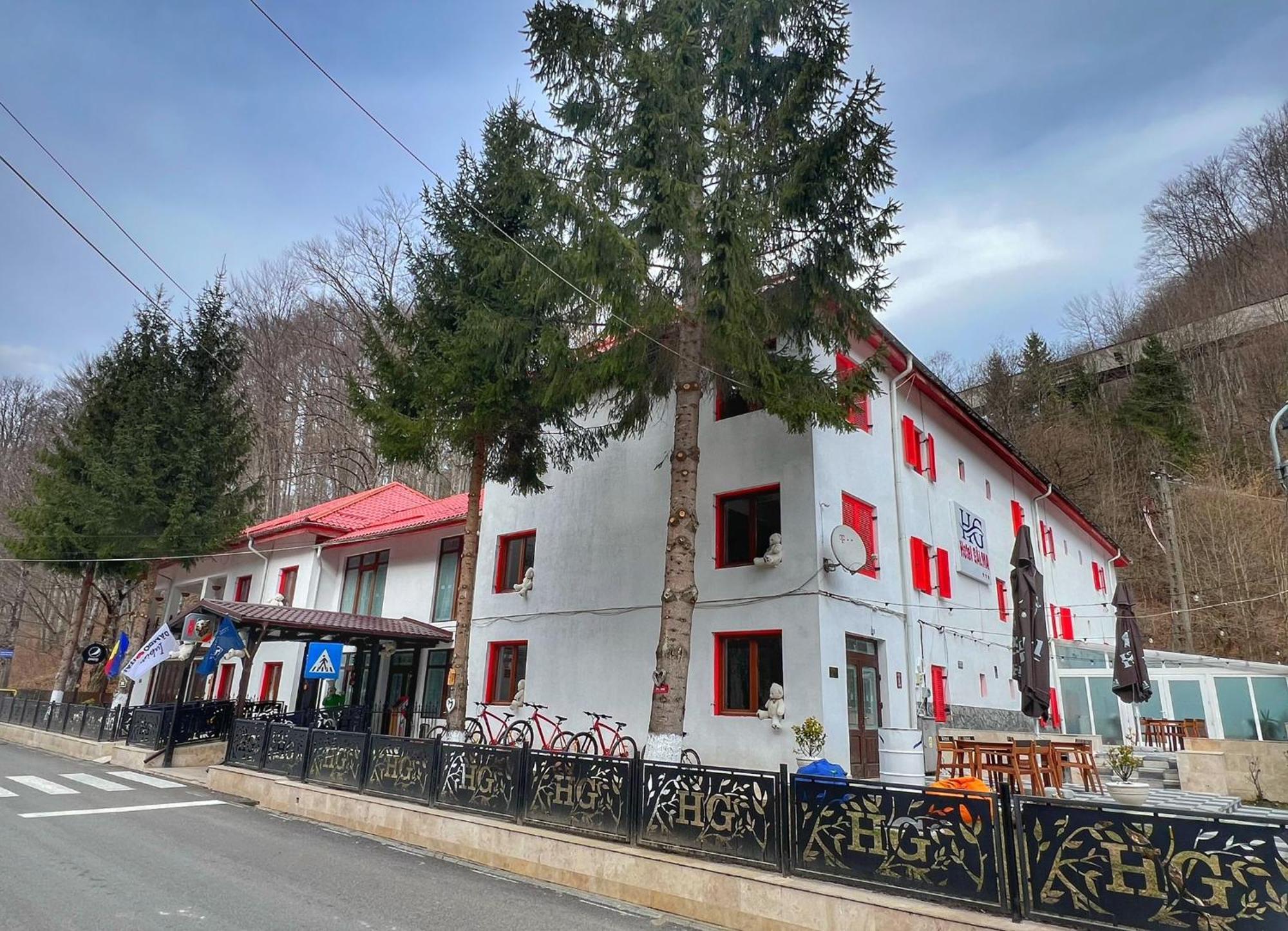 Hotel Galma Moroeni Eksteriør bilde