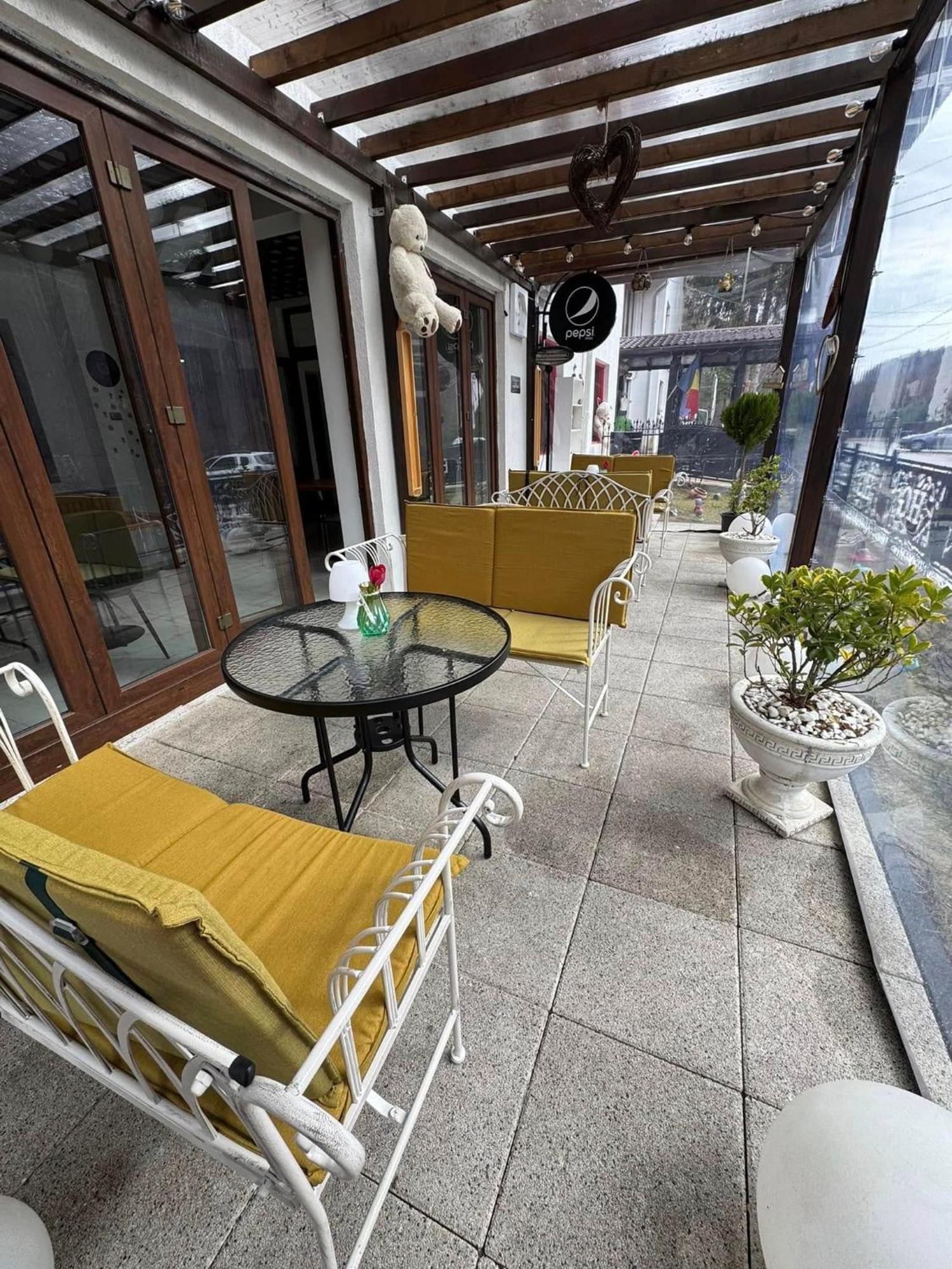 Hotel Galma Moroeni Eksteriør bilde